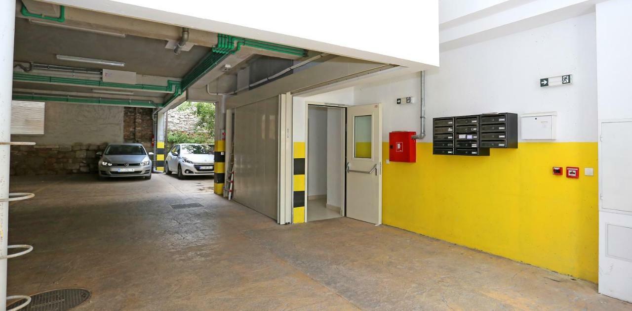 Luxury Apts Leone Split Centre Buitenkant foto